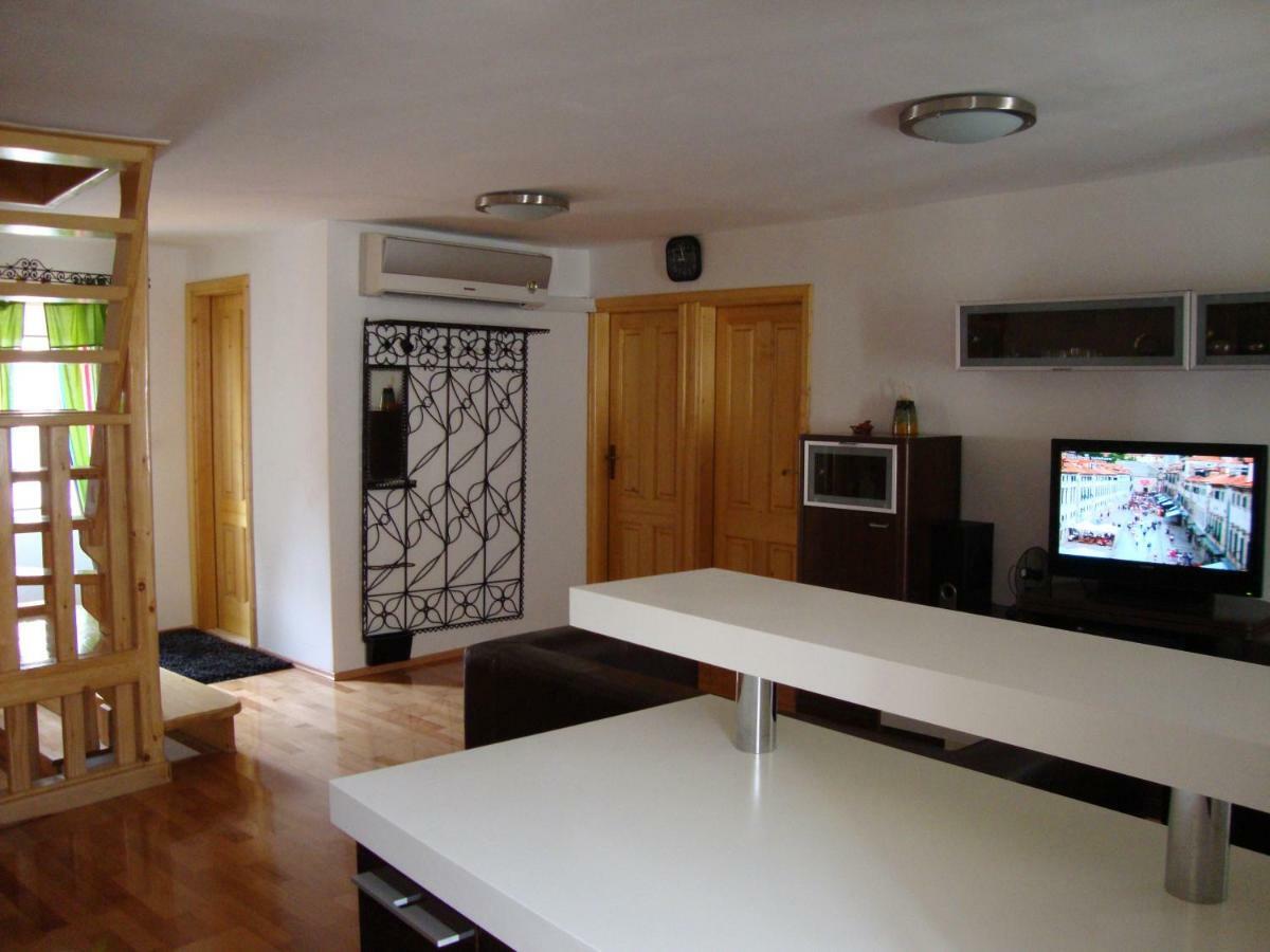 Apartment Jimmy - Luxury 65M2 Two Bedrooms Aprtmnt Ragusa Esterno foto